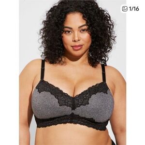 Torrid Grey and Black Dream Wire-Free Bra Size 42G